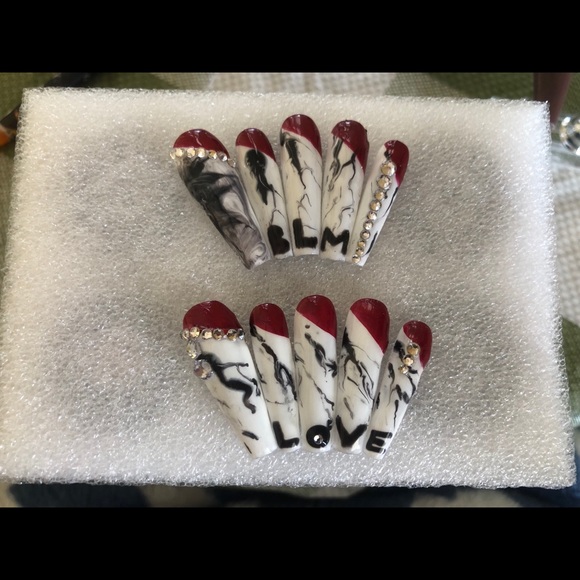 Custom Press on Nails - Picture 6 of 8